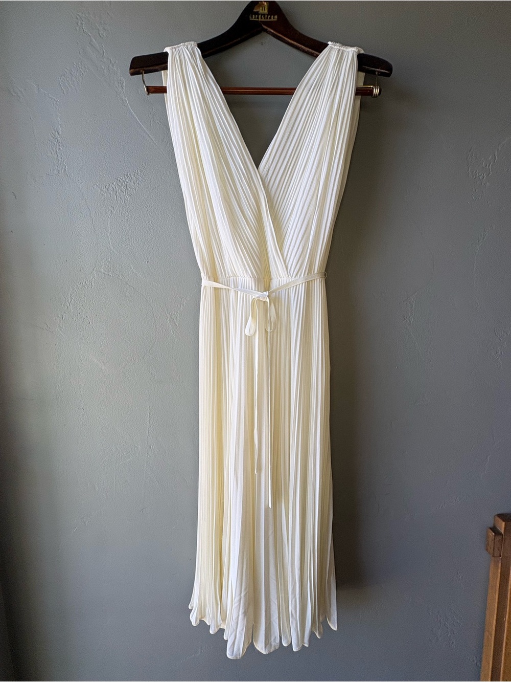 VTG 70s Jesper Nyeboe Pleated Goddess Maxi Dress Ivory Cream ~ Size 6
